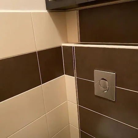Center Apartment *